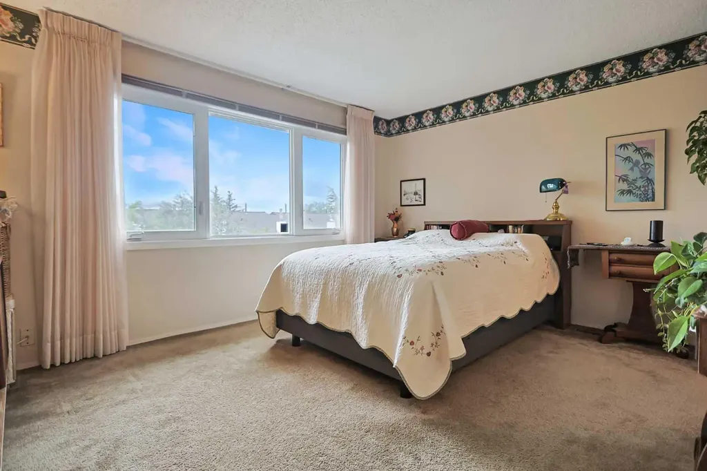 1190 Ranchview Road NW Calgary AB T3G 1Y2