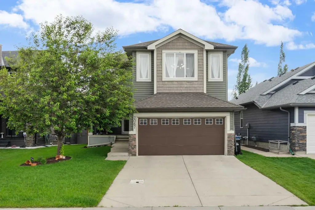 2067 Luxstone Boulevard SW Airdrie AB T4B 0J8