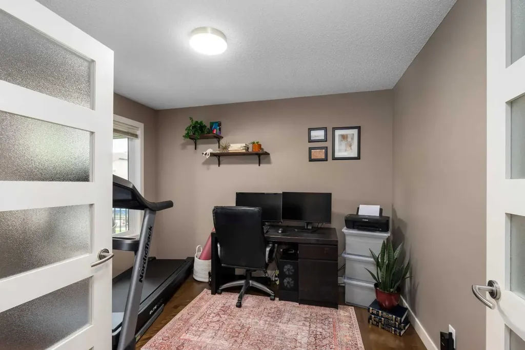 2067 Luxstone Boulevard SW Airdrie AB T4B 0J8