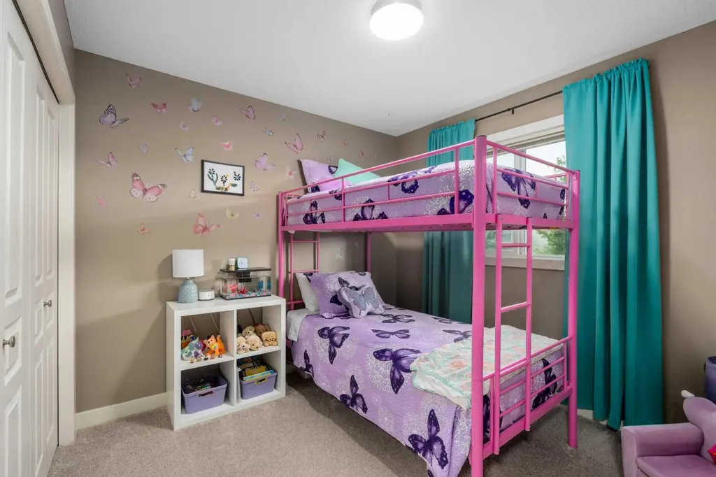 2067 Luxstone Boulevard SW Airdrie AB T4B 0J8