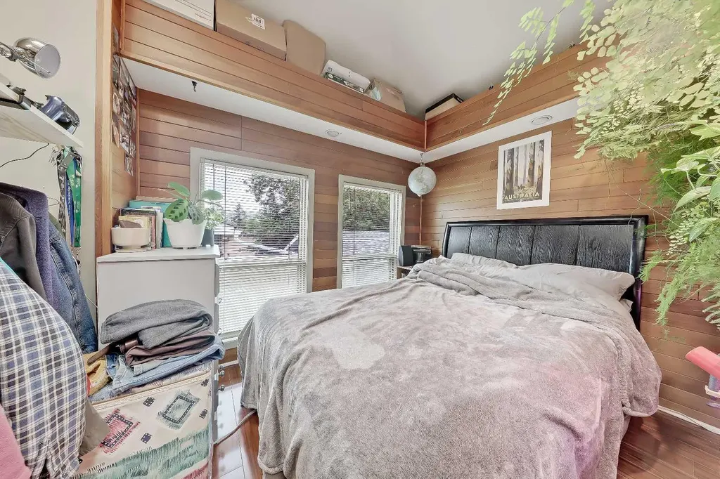 4315 Charleswood Drive NW Calgary AB T2L 2E3