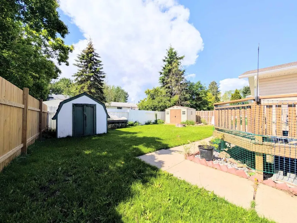 601 13 Avenue SE Slave Lake AB T0G2A3