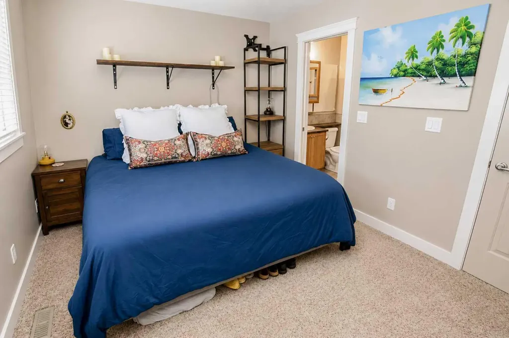 11293 76 Avenue Grande Prairie AB T8W 0G3