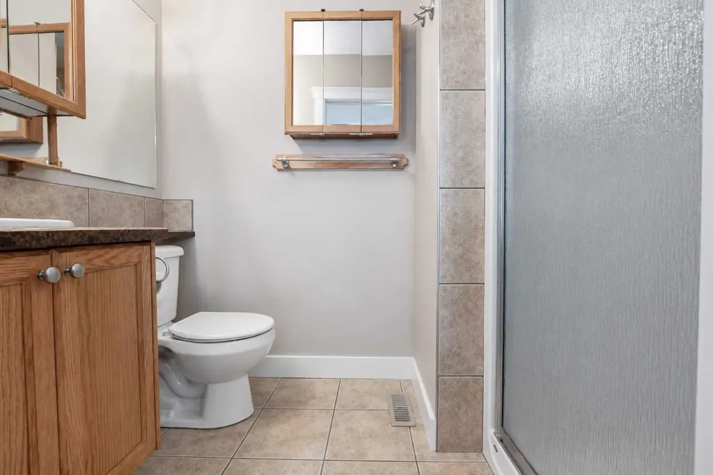 11293 76 Avenue Grande Prairie AB T8W 0G3