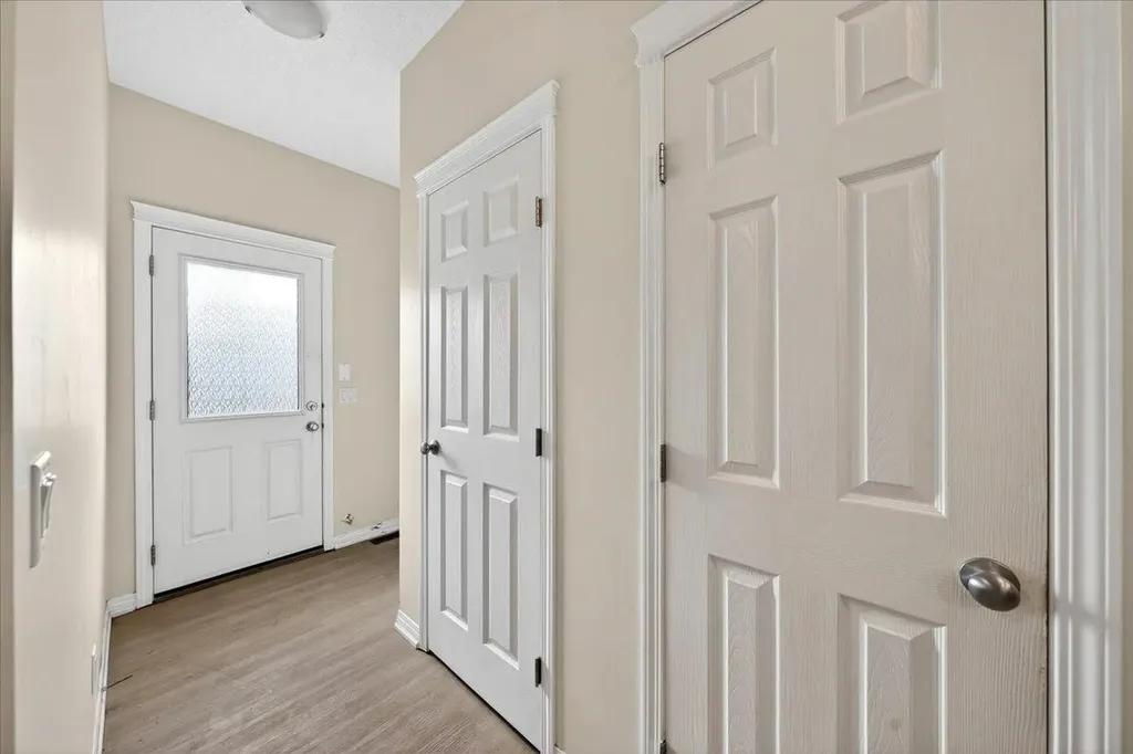 15 Savanna Parade Calgary AB T3J 0V7