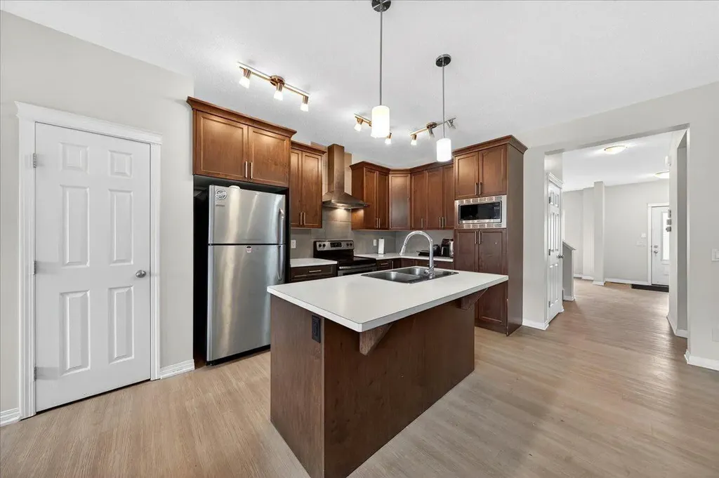15 Savanna Parade Calgary AB T3J 0V7