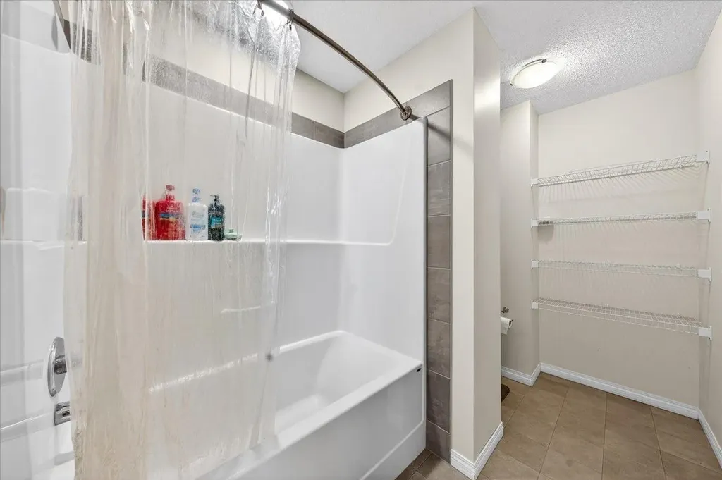 15 Savanna Parade Calgary AB T3J 0V7