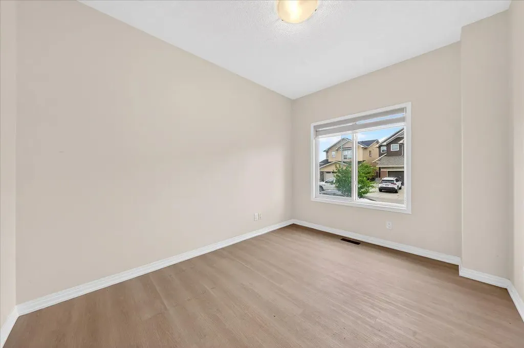 15 Savanna Parade Calgary AB T3J 0V7