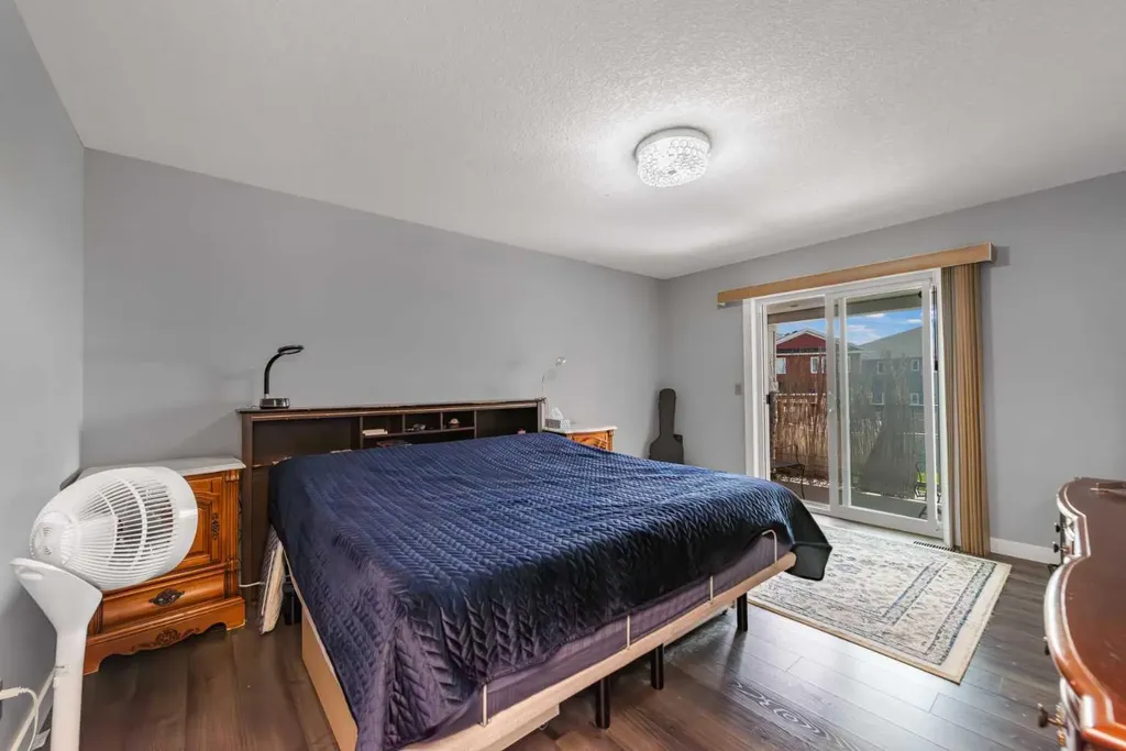 227 Redstone Heights NE Calgary AB T3N 0T8