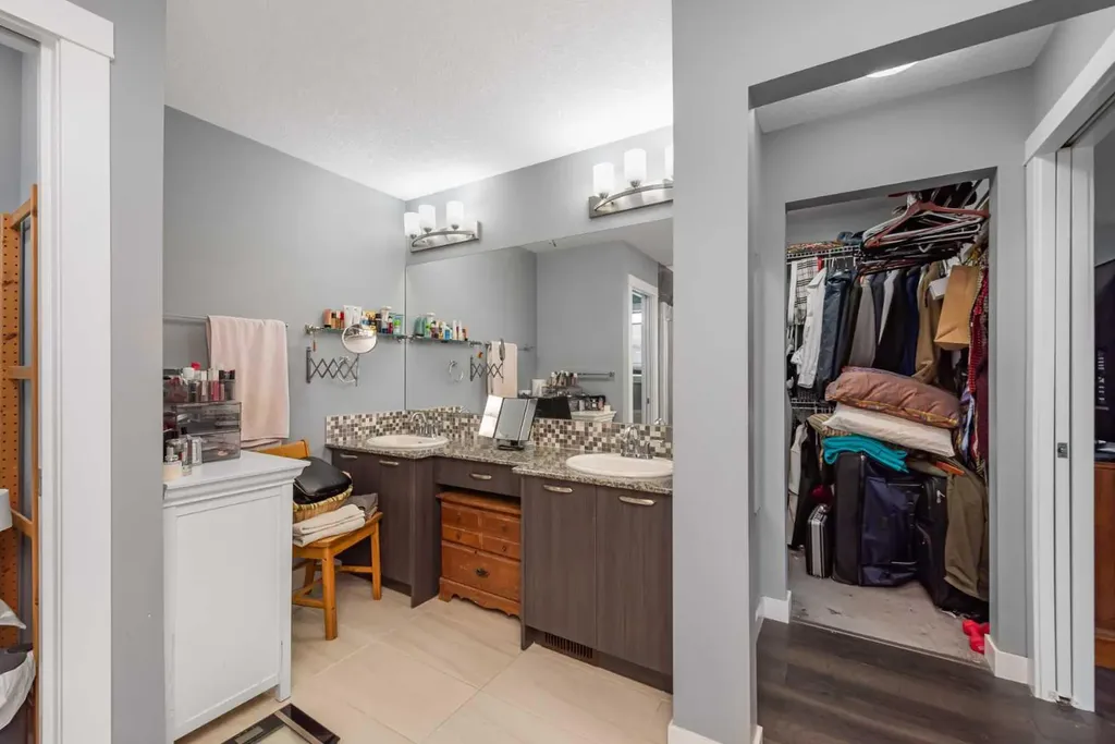 227 Redstone Heights NE Calgary AB T3N 0T8