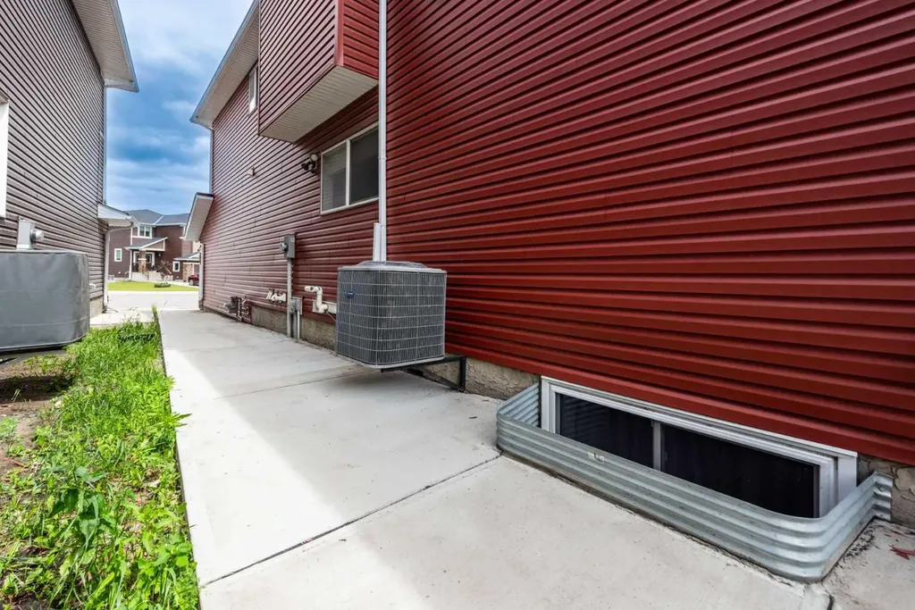 227 Redstone Heights NE Calgary AB T3N 0T8