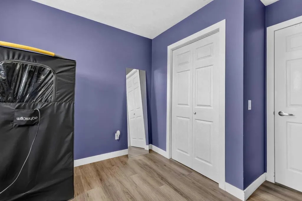 24 Penworth Crescent SE Calgary AB T2A 4C7