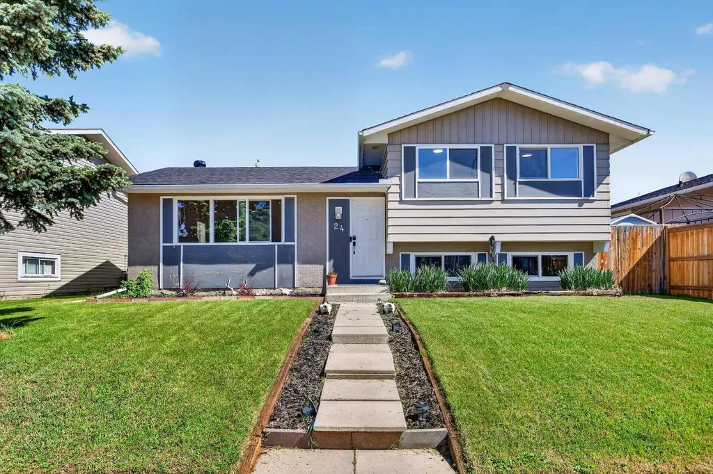 24 Penworth Crescent SE Calgary AB T2A 4C7