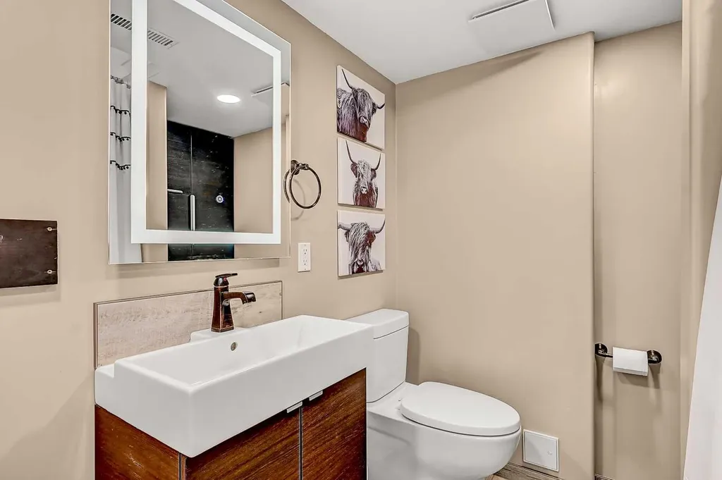 9426 64 Avenue Grande Prairie AB T8W1B5