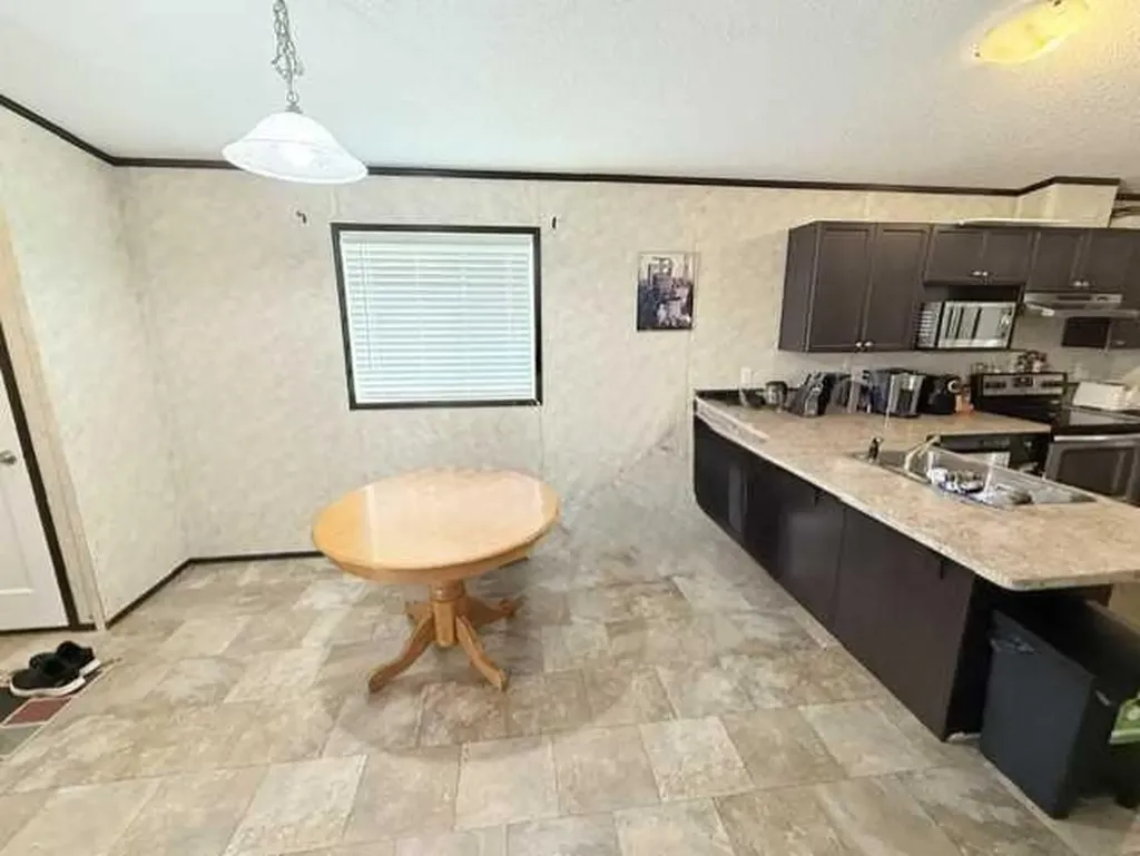 4920 52 Avenue Berwyn AB T0H0E0