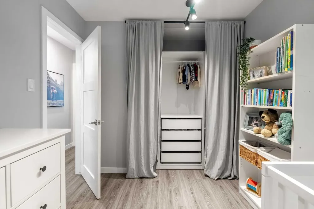229 84 Avenue SE Calgary AB T2H 1N5