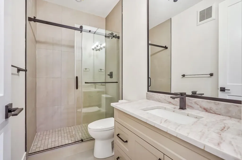 3535 2 Avenue SW Calgary AB T3C 0A2
