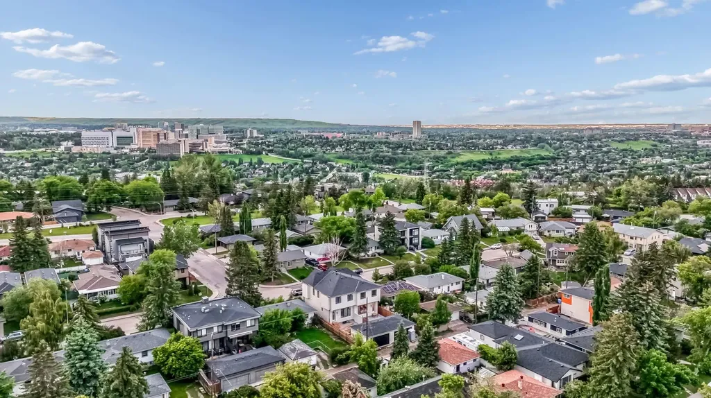 3535 2 Avenue SW Calgary AB T3C 0A2