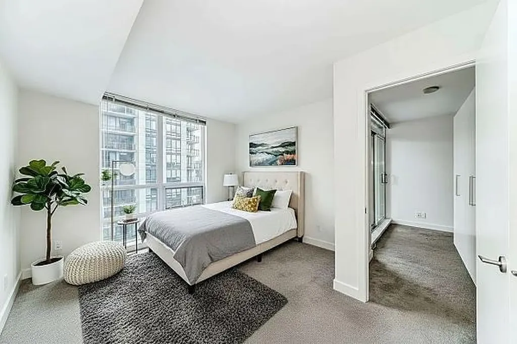 1110 11 Street SW Calgary AB T2R 1S5