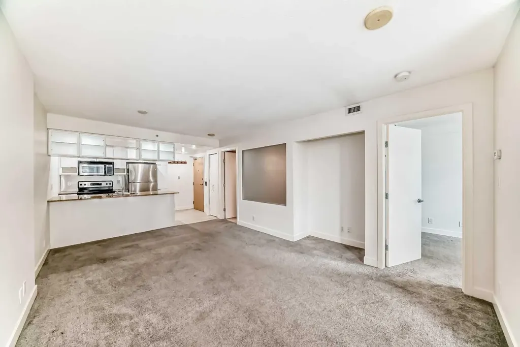 1110 11 Street Calgary AB T2R 1S5