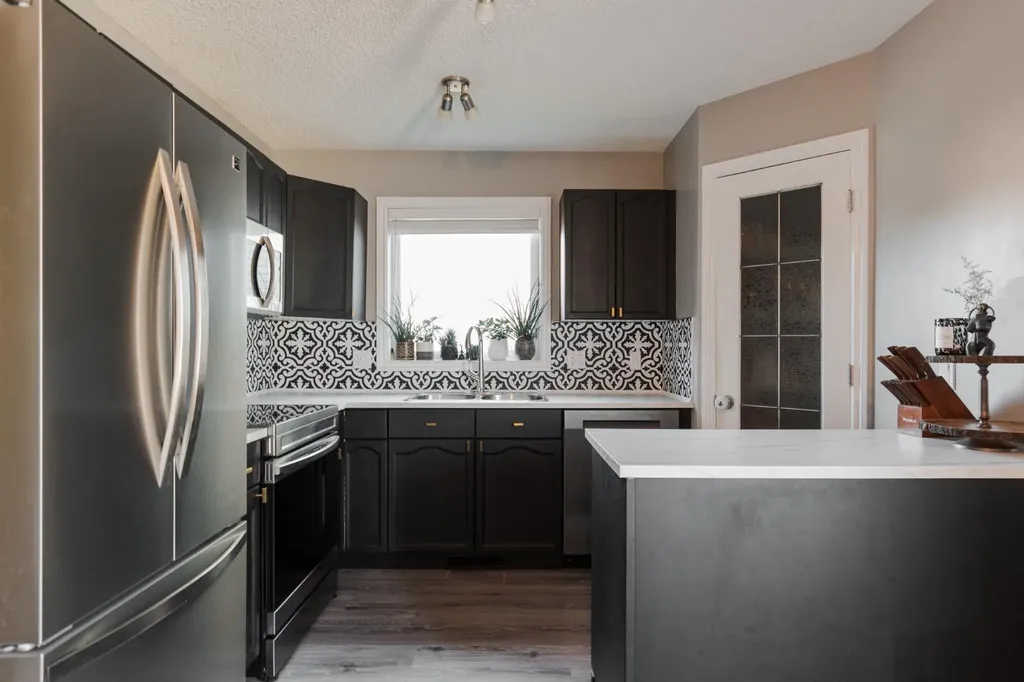 216 Coyote Crescent Fort Mcmurray AB T9K 0C6