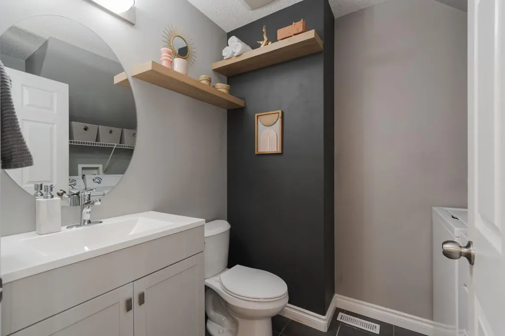 216 Coyote Crescent Fort Mcmurray AB T9K 0C6