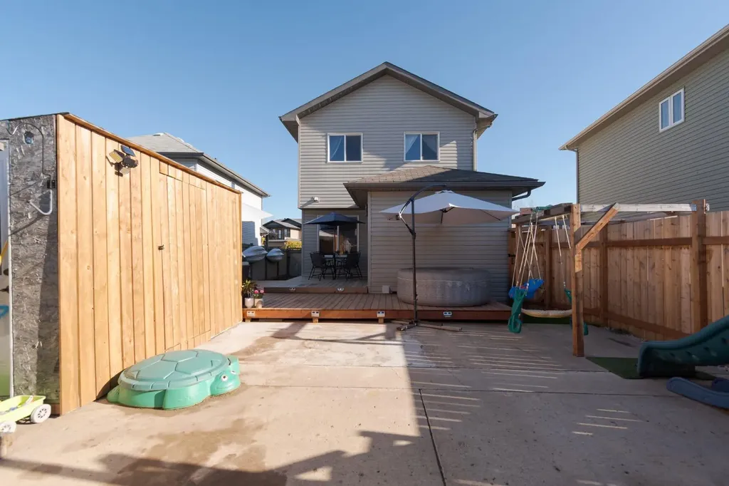 216 Coyote Crescent Fort Mcmurray AB T9K 0C6