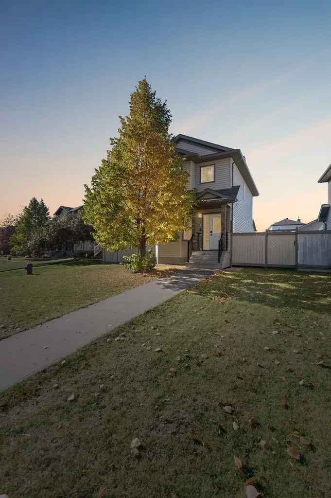 216 Coyote Crescent Fort Mcmurray AB T9K 0C6