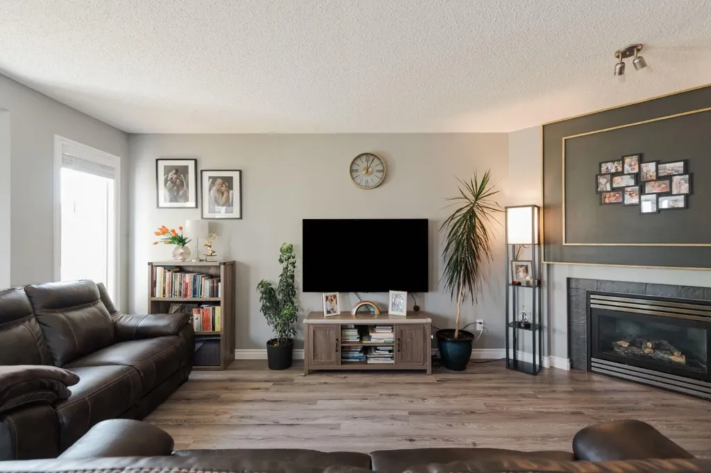 216 Coyote Crescent Fort Mcmurray AB T9K 0C6