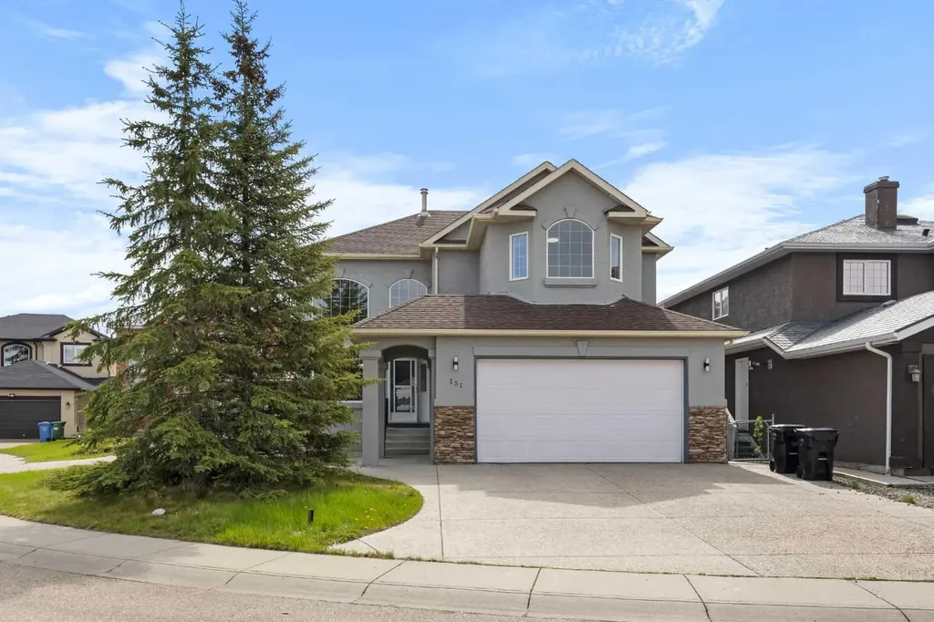 151 Coral Shores Landing NE Calgary AB T3J 3J7