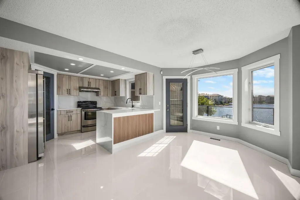 151 Coral Shores Landing NE Calgary AB T3J 3J7