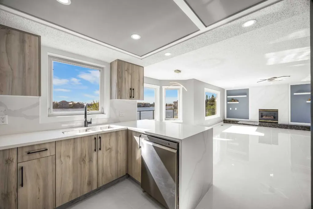 151 Coral Shores Landing NE Calgary AB T3J 3J7