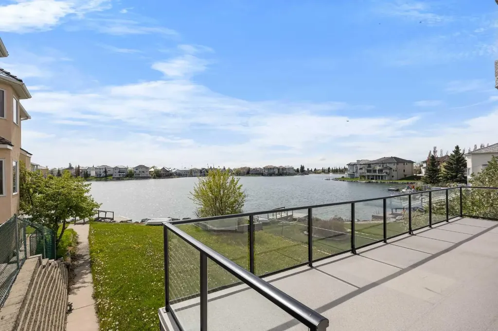 151 Coral Shores Landing NE Calgary AB T3J 3J7