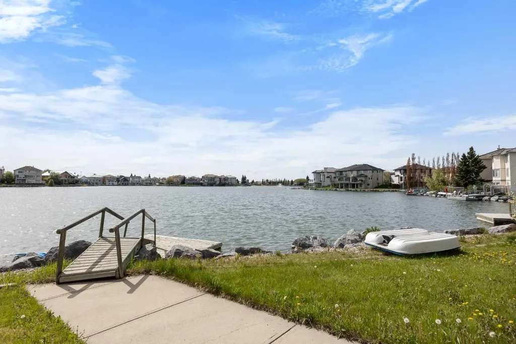 151 Coral Shores Landing NE Calgary AB T3J 3J7