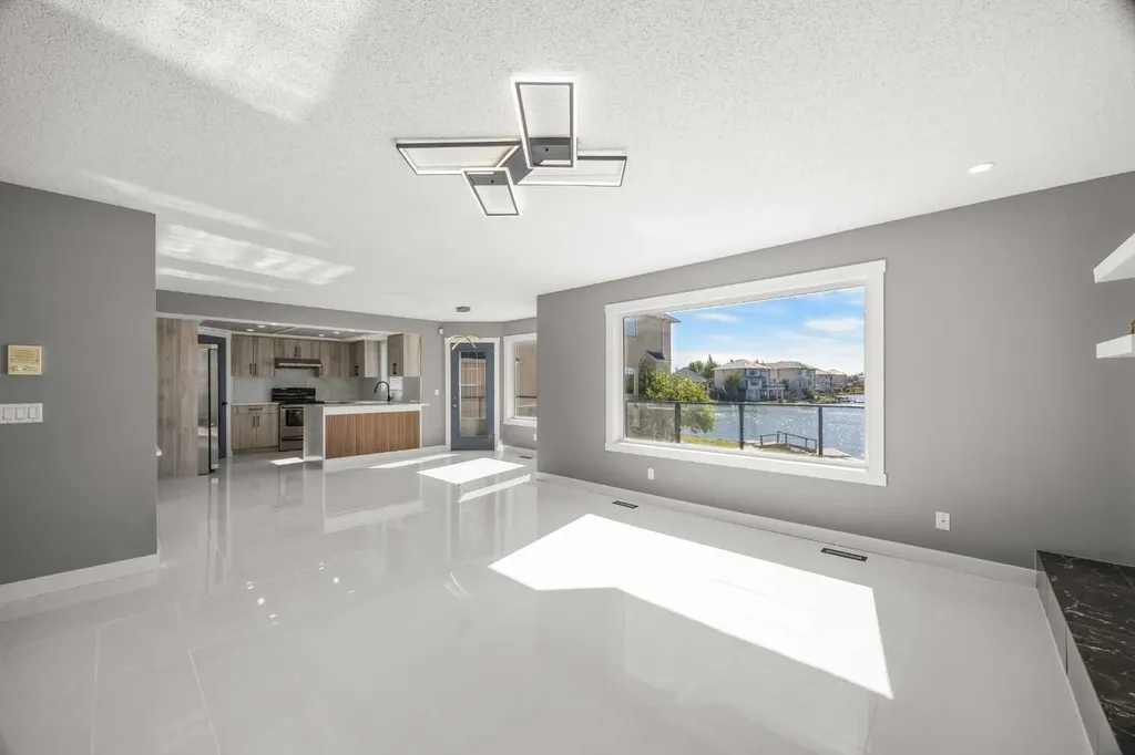 151 Coral Shores Landing NE Calgary AB T3J 3J7