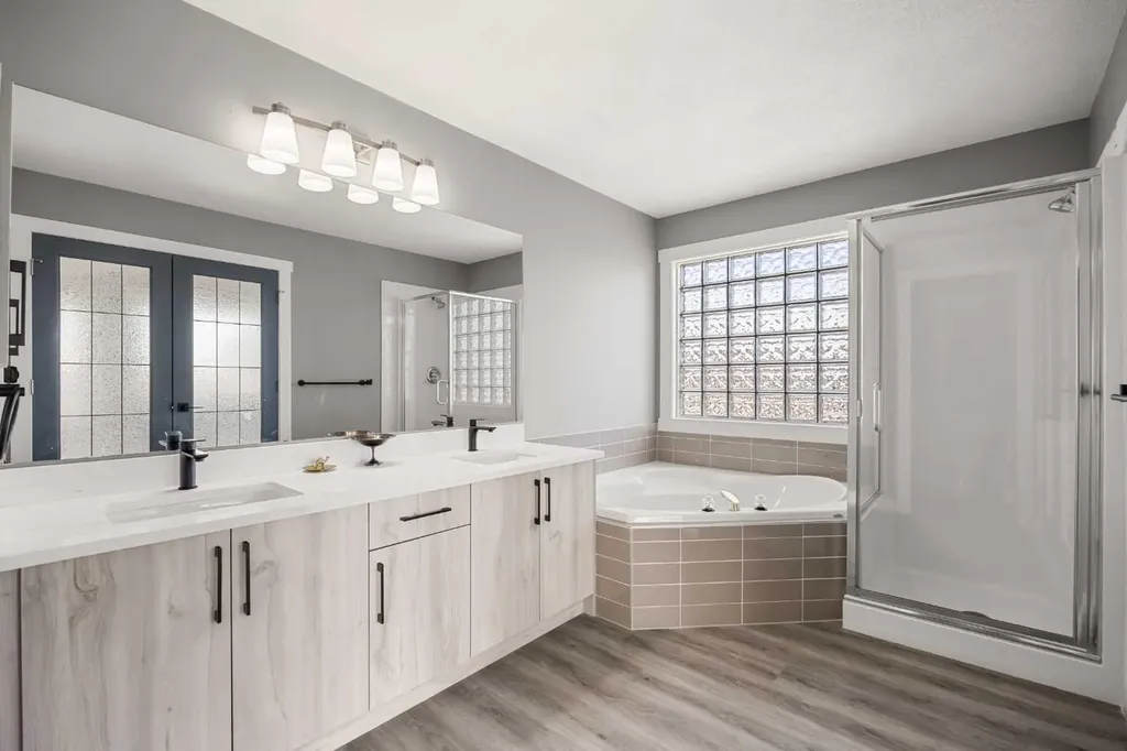 151 Coral Shores Landing NE Calgary AB T3J 3J7