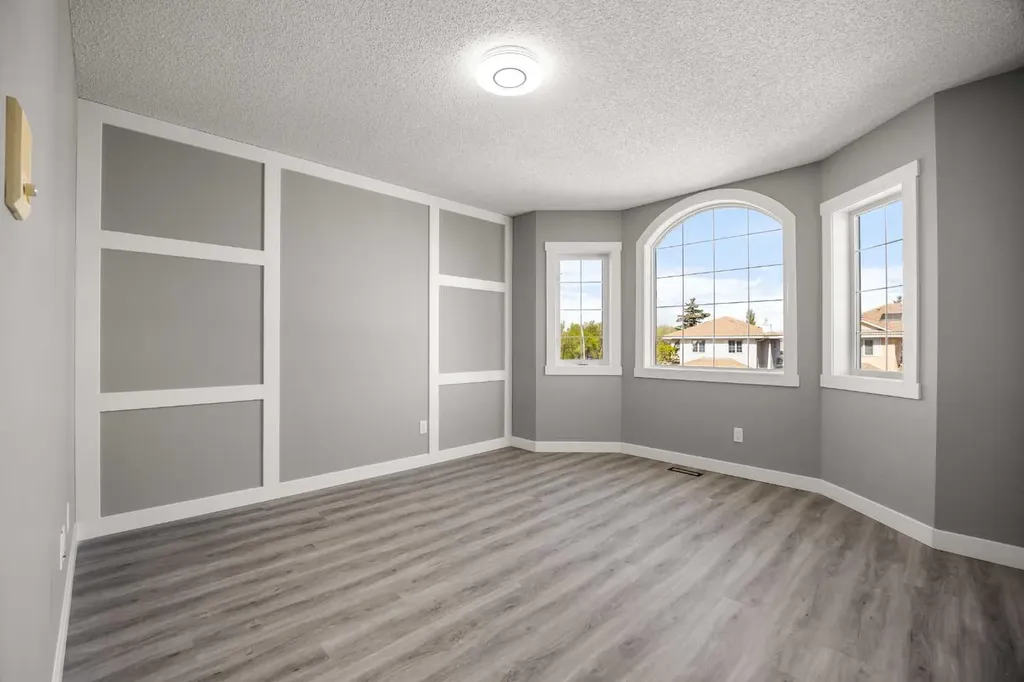 151 Coral Shores Landing NE Calgary AB T3J 3J7