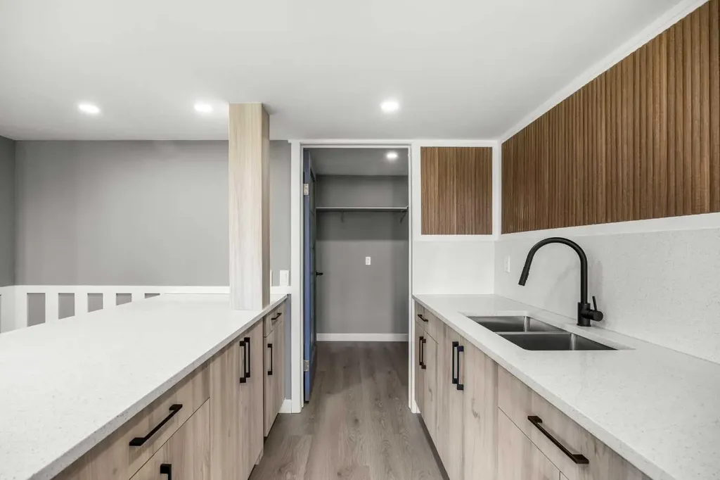 151 Coral Shores Landing NE Calgary AB T3J 3J7