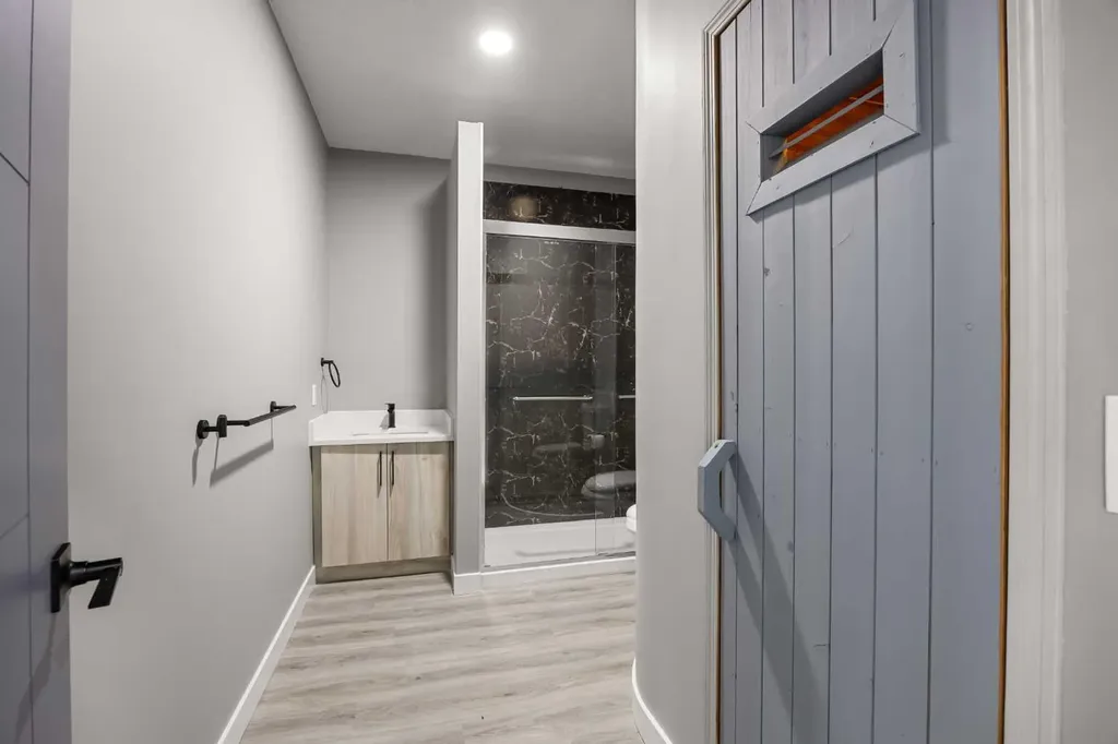 151 Coral Shores Landing NE Calgary AB T3J 3J7