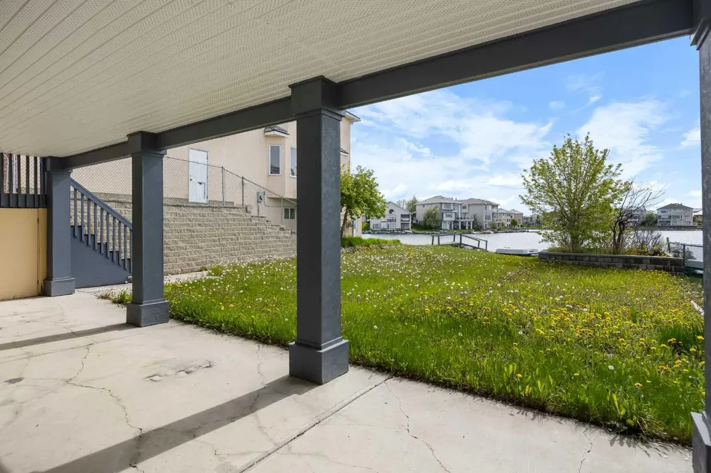 151 Coral Shores Landing NE Calgary AB T3J 3J7