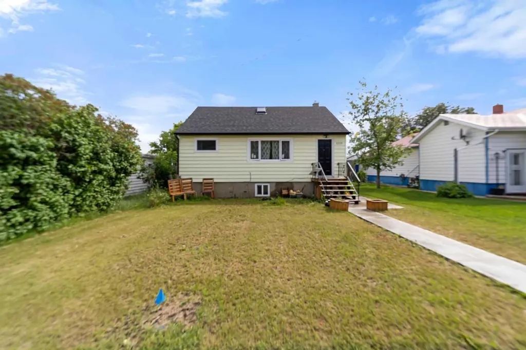 5219 50 Avenue Camrose AB T4V 0T1