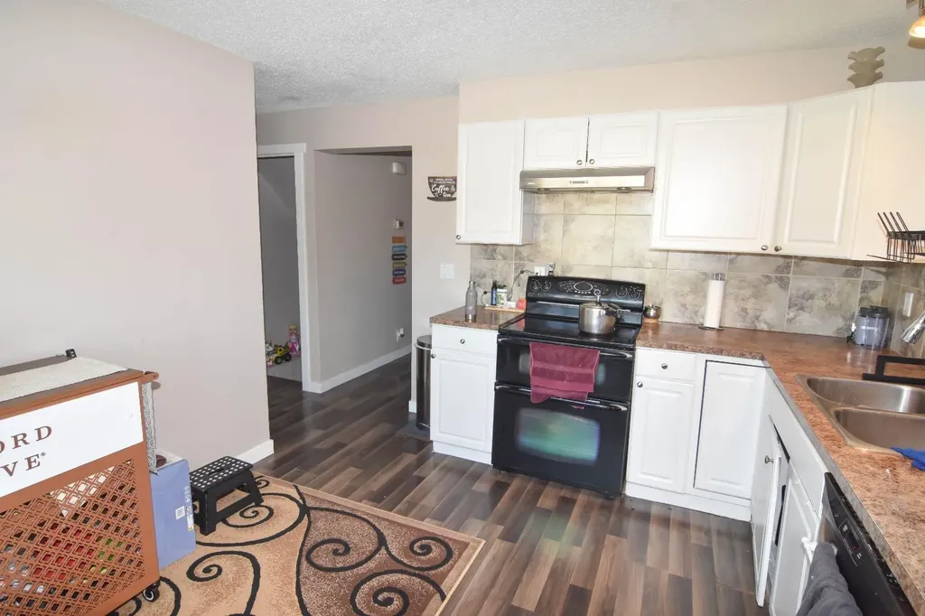 268 Falton Drive NE Calgary AB T3J 2W6