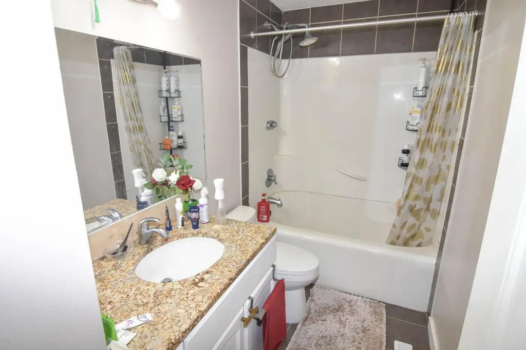 268 Falton Drive NE Calgary AB T3J 2W6