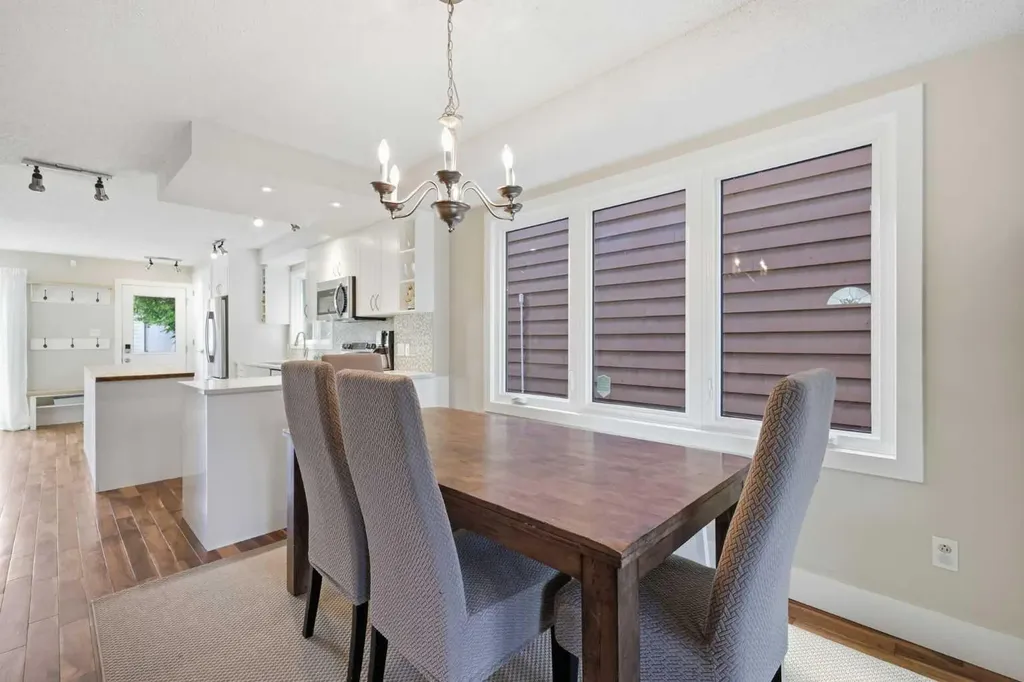 2222 28 Street SW Calgary AB T3E 2H6