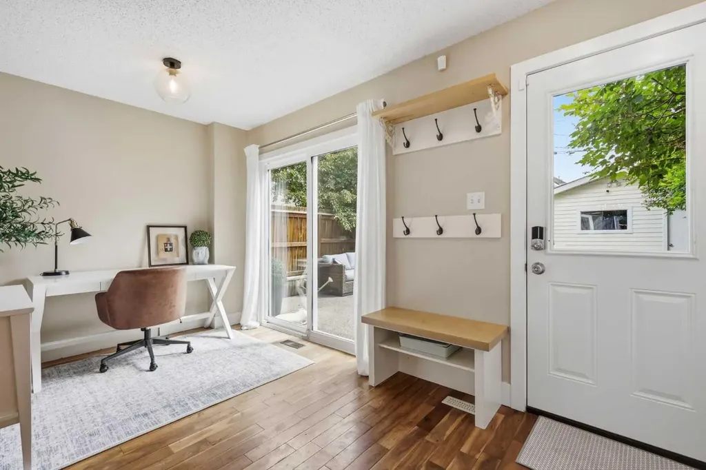 2222 28 Street SW Calgary AB T3E 2H6