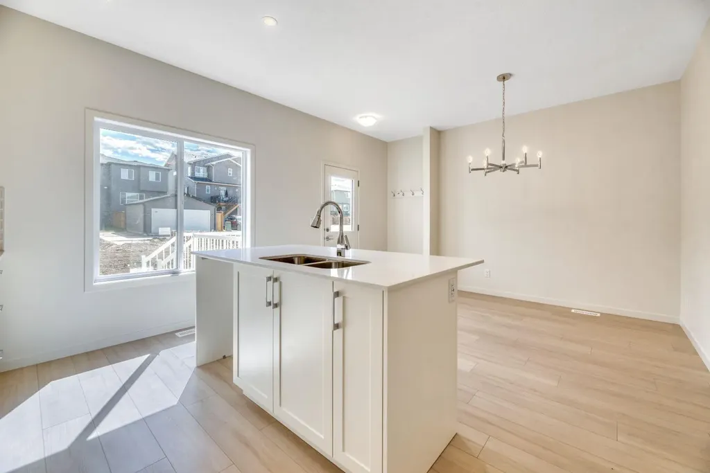 296 Marmot Grove NW Calgary AB T3R 2B5