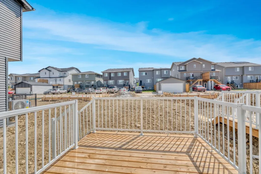 296 Marmot Grove NW Calgary AB T3R 2B5