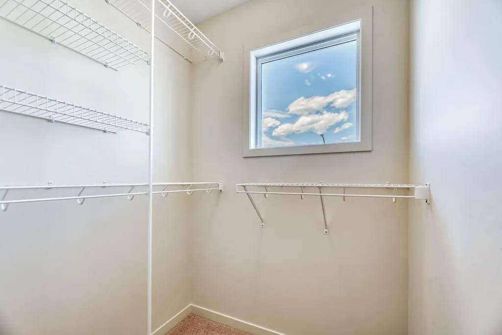 296 Marmot Grove NW Calgary AB T3R 2B5
