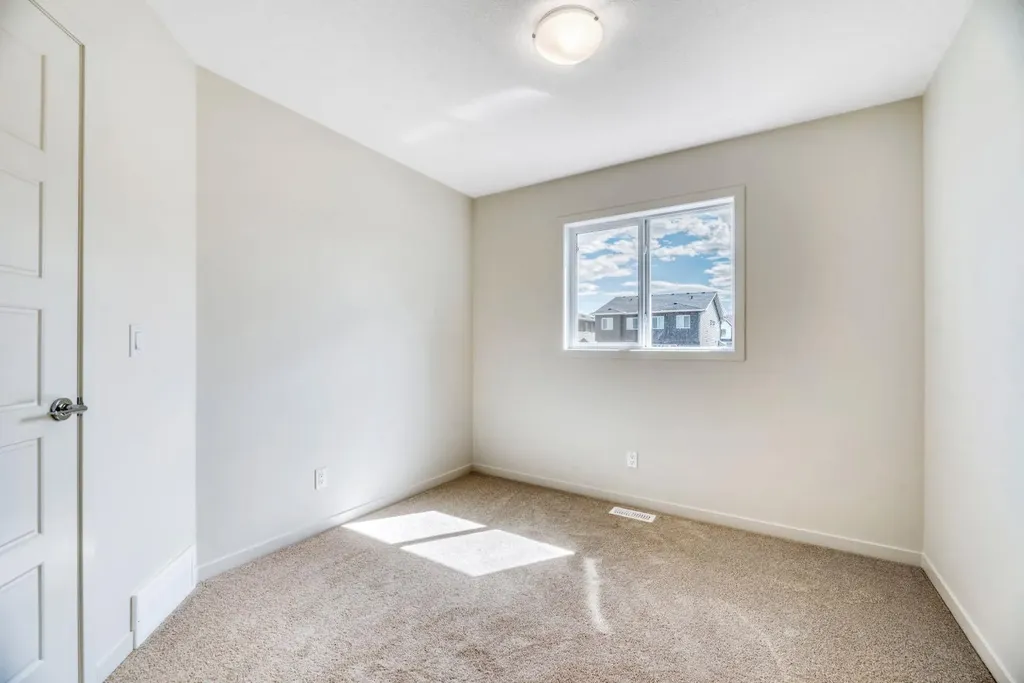 296 Marmot Grove NW Calgary AB T3R 2B5
