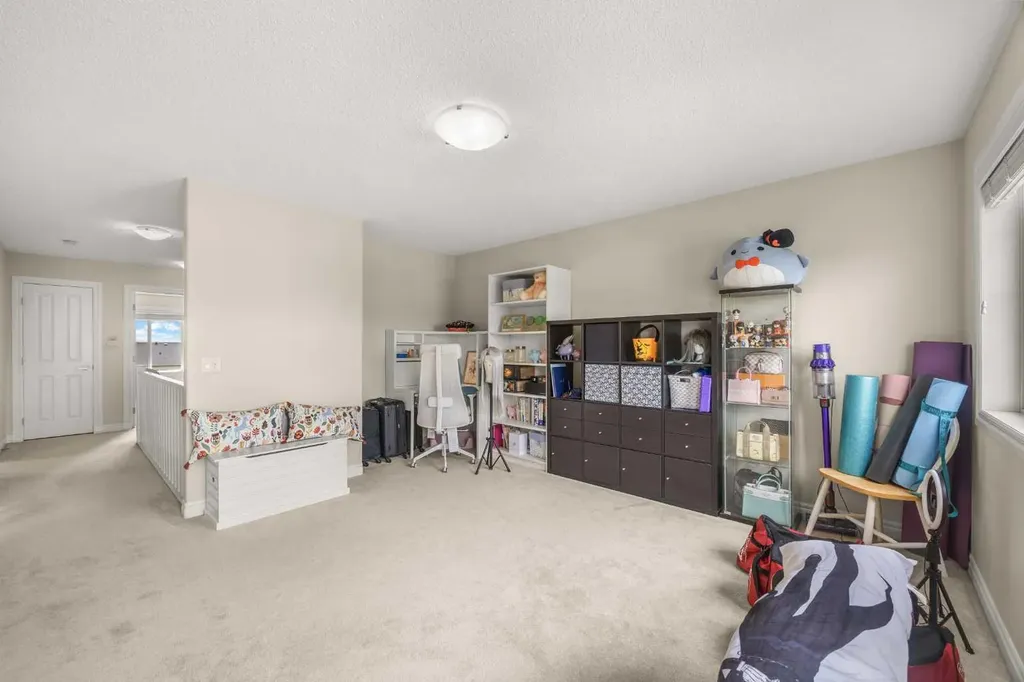 35 Covepark Place NE Calgary AB T3K 5Z8